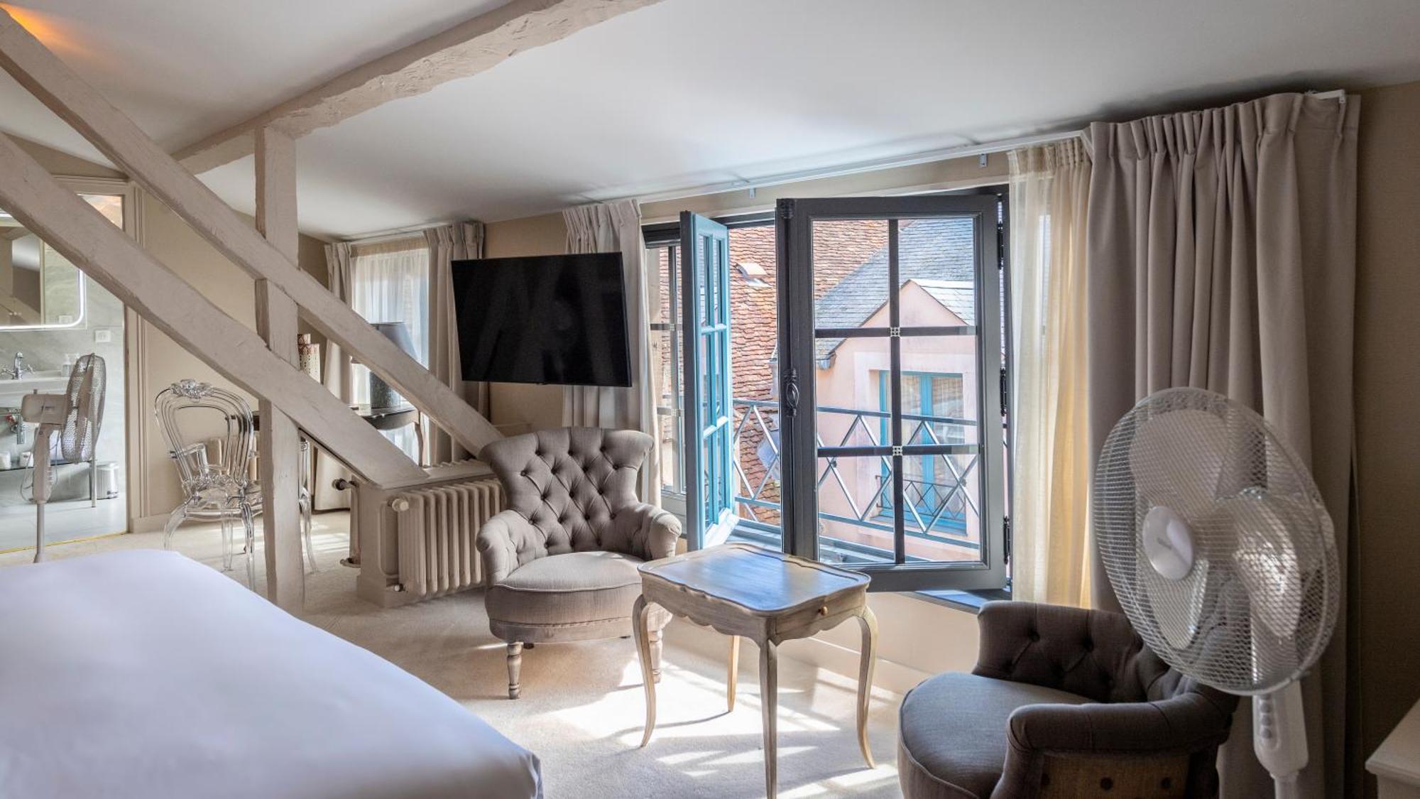 Hotel De La Poste Аваллон Экстерьер фото